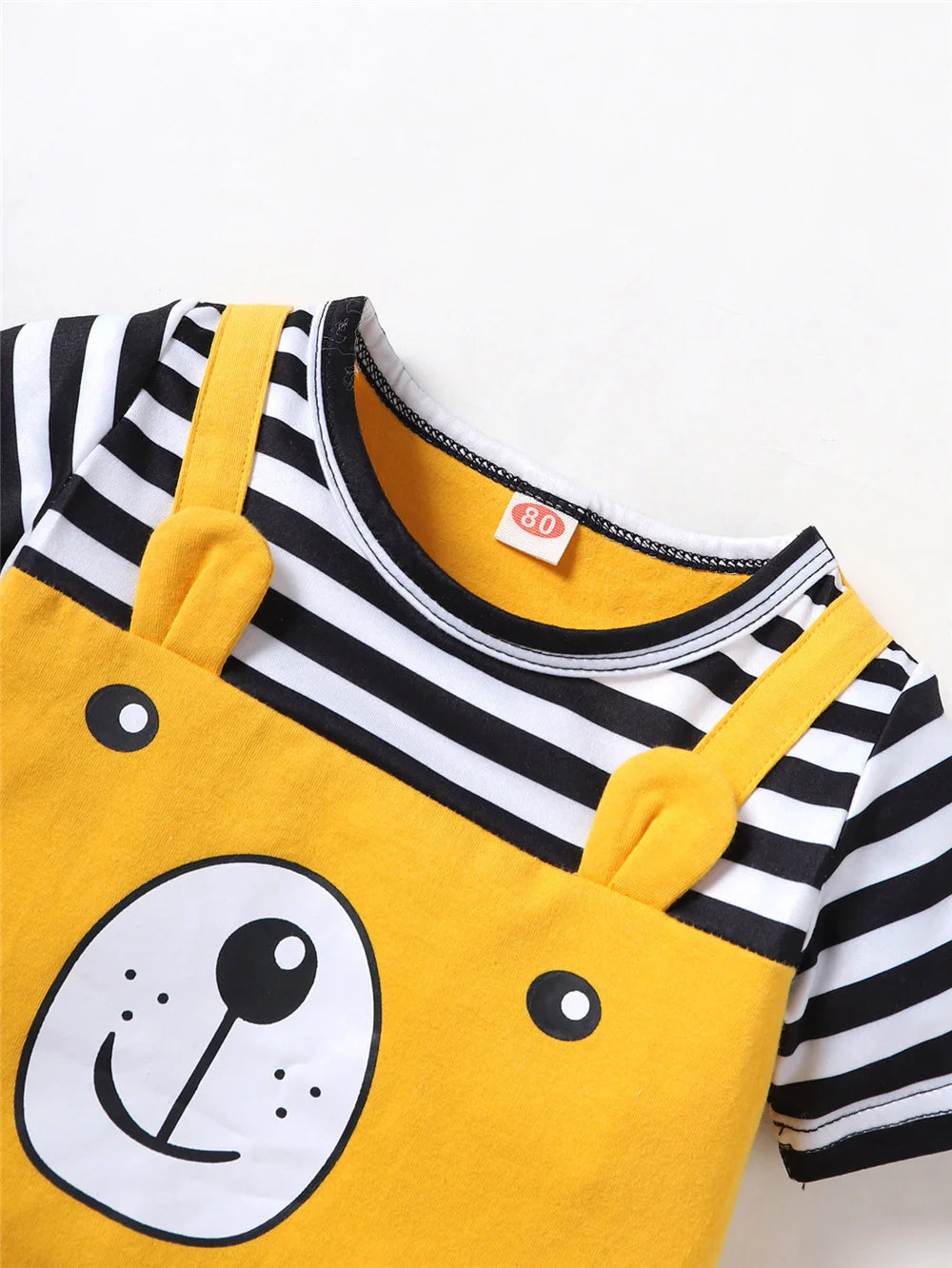 Newborn Baby Boy Bodysuit: Adorable Bear Print & Striped Design